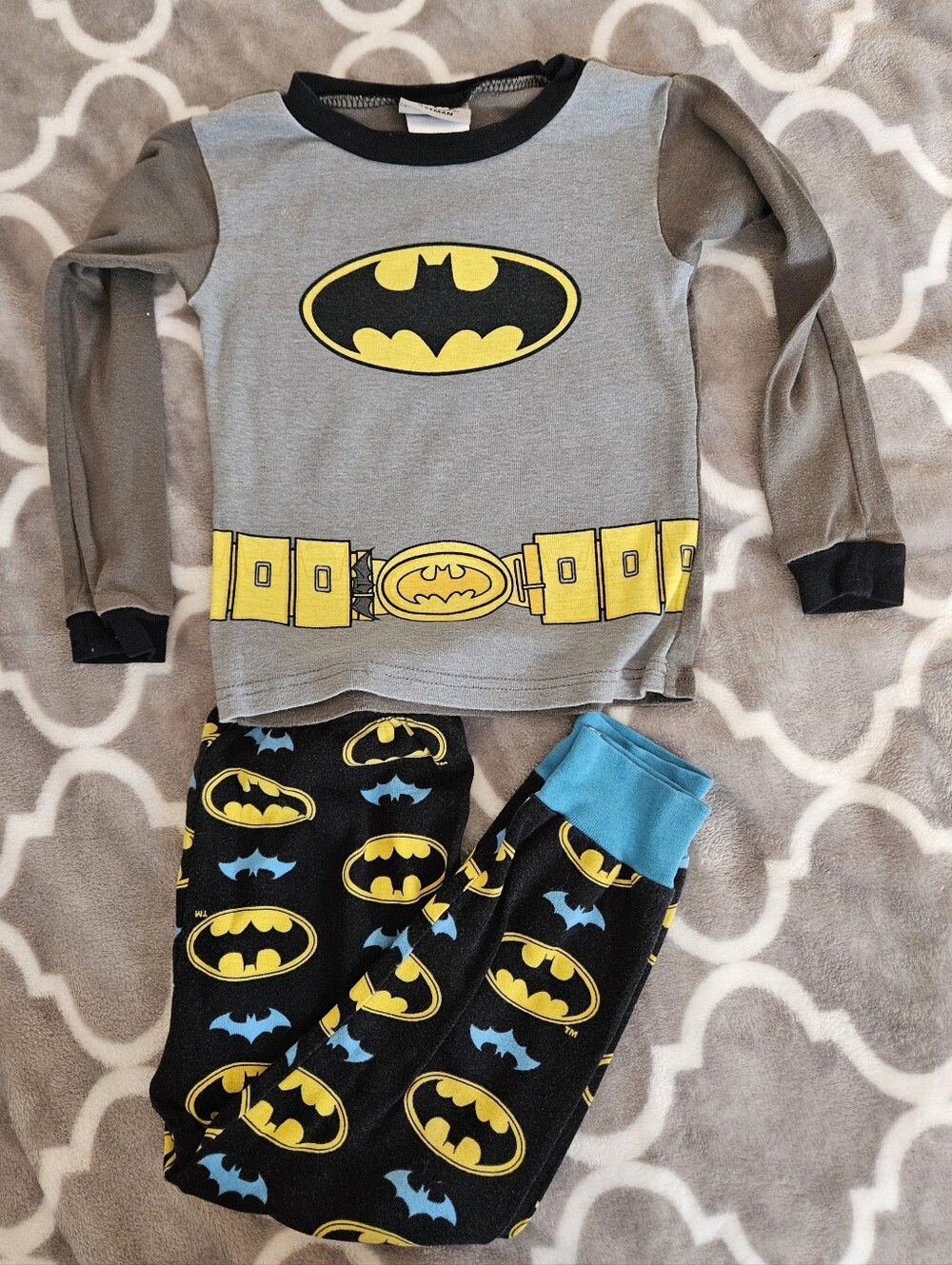 Batman Kids Graphic Tee in Gray, Black & Yellow